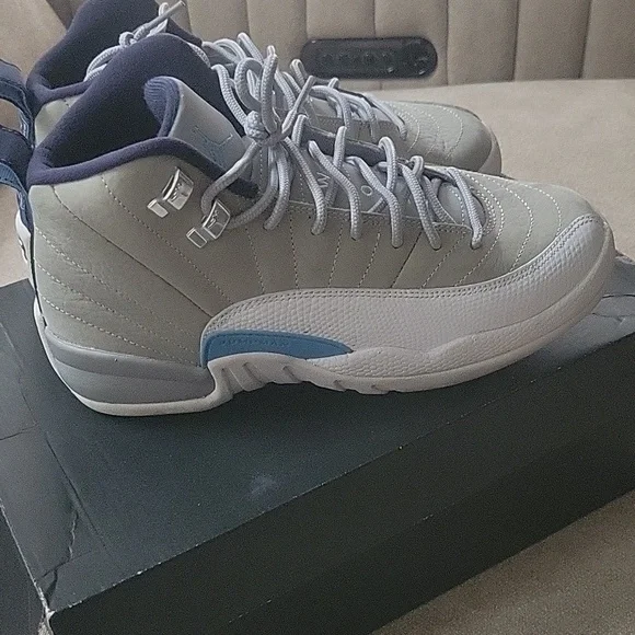 Jordan Retro 12 - Picture 3 of 6